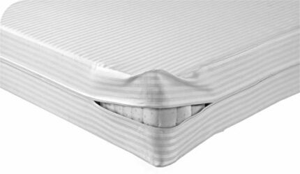 Anti-dust mite and Breathable White Strip Hotel Quality Zipped Mattress Cover for Hotels and Hospitals King Size 153x200cm