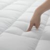 REDKEYKing Mattress Pad Thick Quilted 3D Mattress Topper with 18'' Deep Pocket Breathable Soft Microfiber Mattress Topper King White