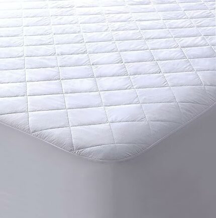 Bronwen Mathews Quilted Mattress Protector King Size 150x200 cm Deep Fitted Mattress Pad up to 40 CM, Mattress Cover, Mattress Topper Breathable,