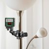 Bosch cross line laser Quigo with universal clamp MM 2 (easy and precise alignment with flexible positioning of the tool thanks to the universal