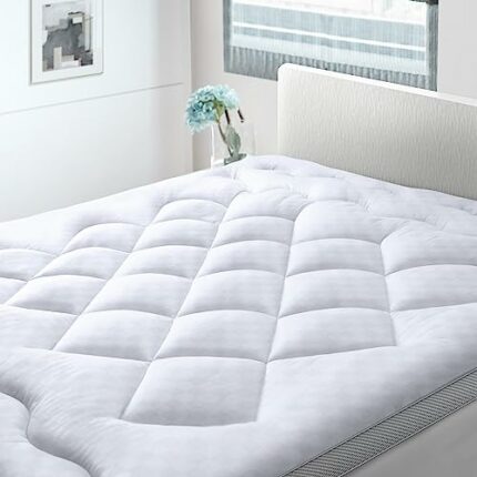 BedStory Mattress Topper Double Bed, Soft & Fluffy Quilted Double Mattress Topper with 3D Whole-Fiber Filling, 6cm Thick Cooling Mattress Topper