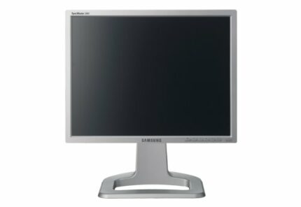 Samsung SM244T 24 inch WUGA TFT LCD Monitor 1000:1 400cd/m2 16ms 1920 x 1200 DVI (Silver)