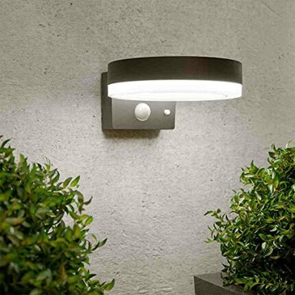SolarCentre® Shrewsbury Outdoor Solar Powered Wall Light