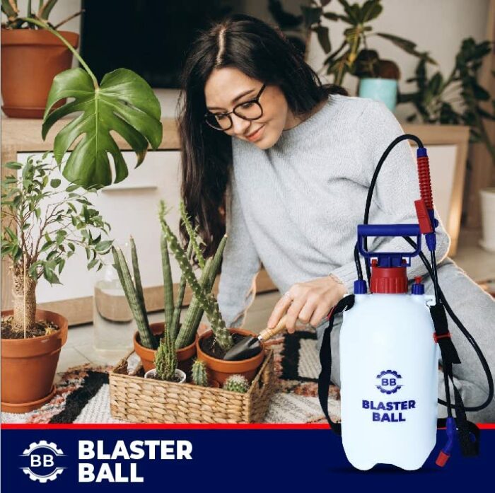 BlasterBall 5L Portable Manual Pressure Sprayer Garden Sprayer With Shoulder Strap For Garden Irrigation, Adjustable Nozzle With Pressure Release